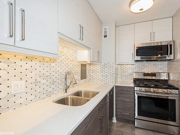 3rd image of 2200 S Stewart Ave APT 5J