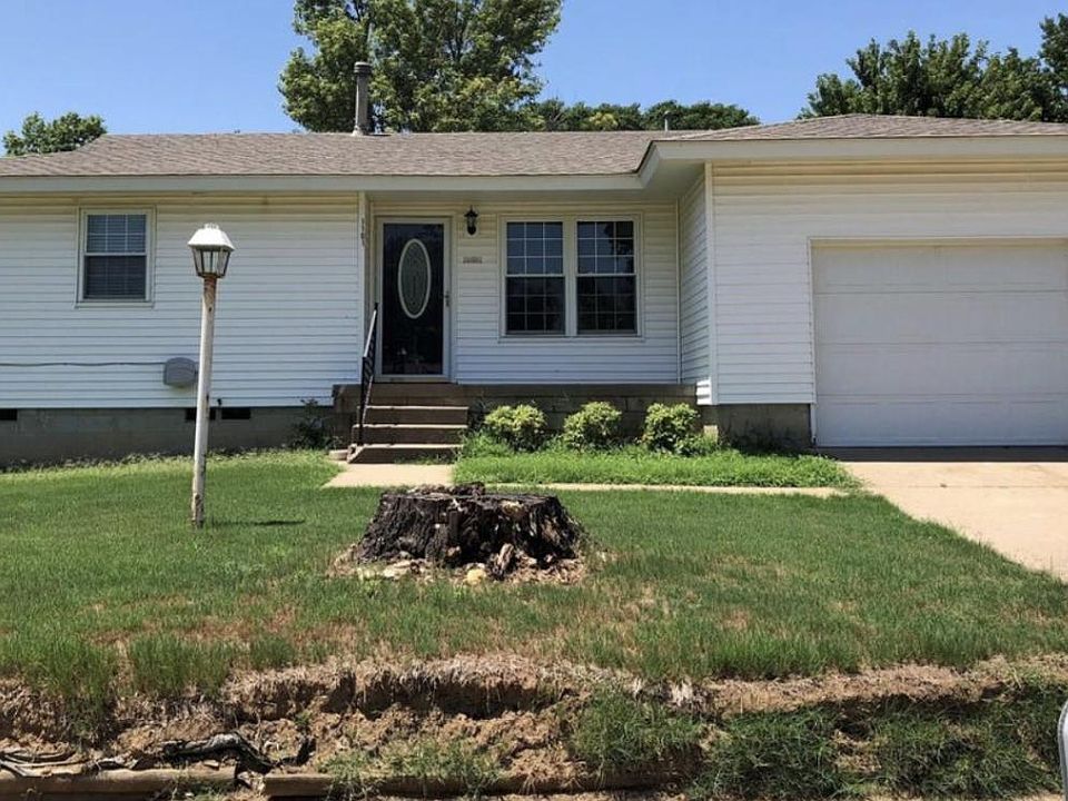 1st image of 1101 N Kansas Ave