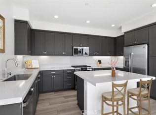 1693 W Lincoln Ave UNIT 104, Anaheim, CA