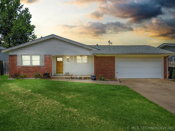 105 Granada Dr, Mannford, OK 74044
