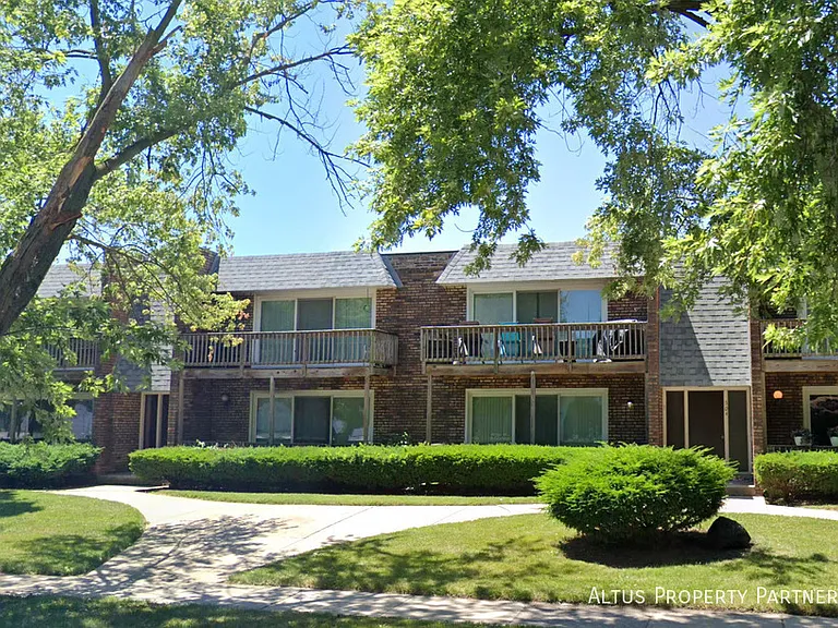 504 Roberts Dr #2D — Photo 9