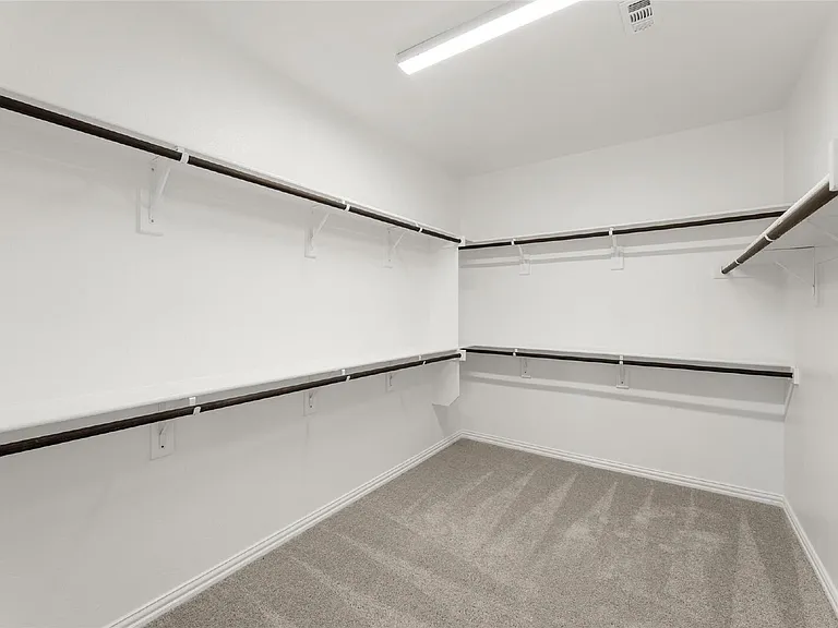 2109 Hibiscus Ln — Photo 17