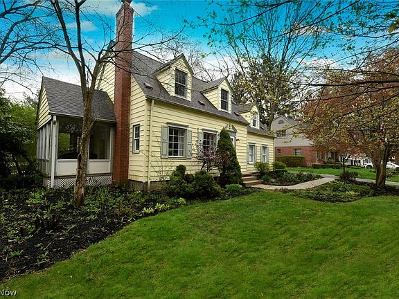 3rd image of 2835 Park Dr S