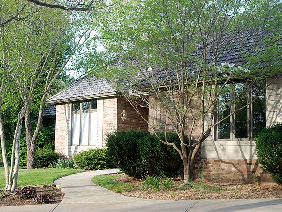 2nd image of 3462 S Woodland Trail Ave