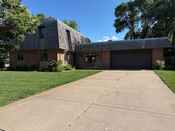 1250 Heritage Pl