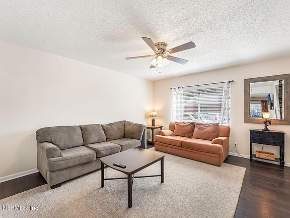 4th image of 1235 THE GROVE Road