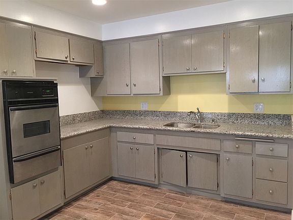 5th image of 12715 Ramona Ave APT B