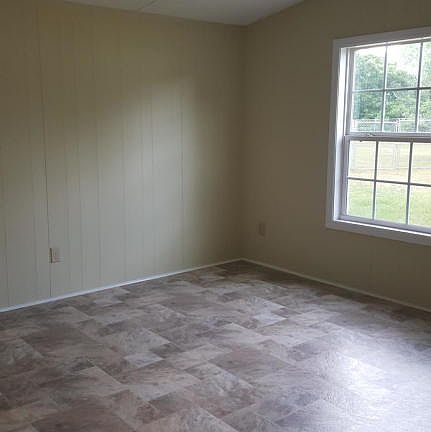 3rd image of 894 Silver Fox Dr