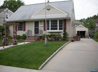 53 Bromley Pl, Bloomfield, NJ 07003