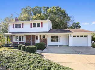6901 Loudoun Ln, Springfield, VA 22152