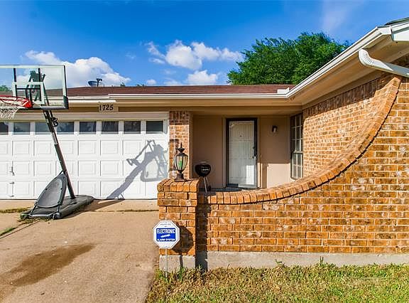 4th image of 1725 Overbrook Dr