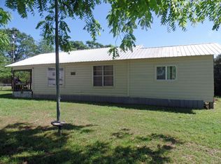 535 Rosevine Rd, Bronson, TX 75930