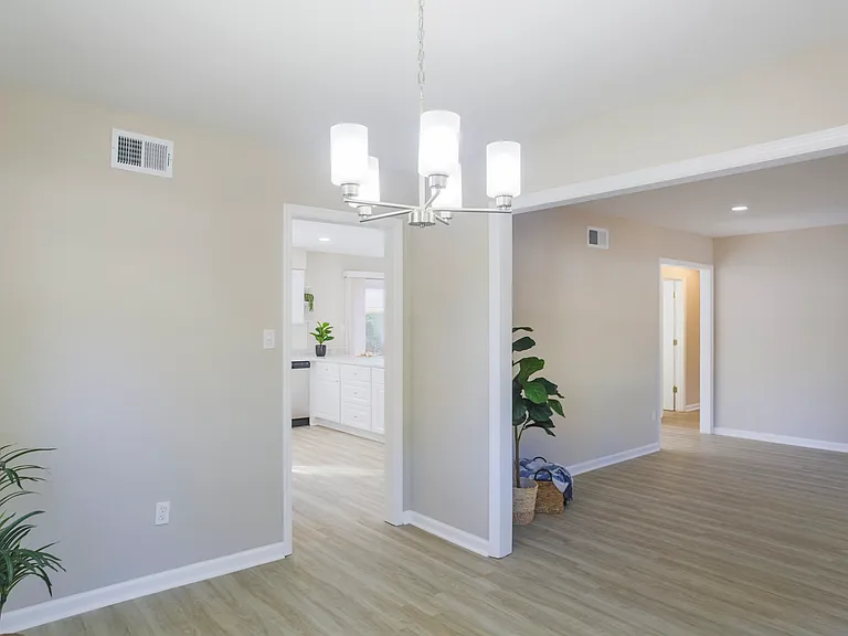 11304 Largo Dr — Photo 8