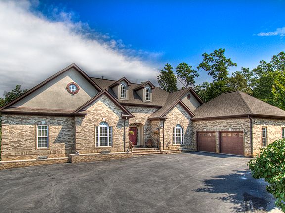 2nd image of 6 Sousa Ln