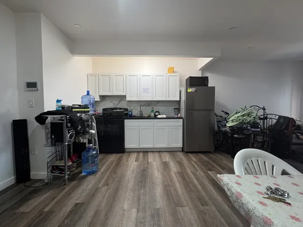 967 E 167th St #4A, Bronx, NY 10459