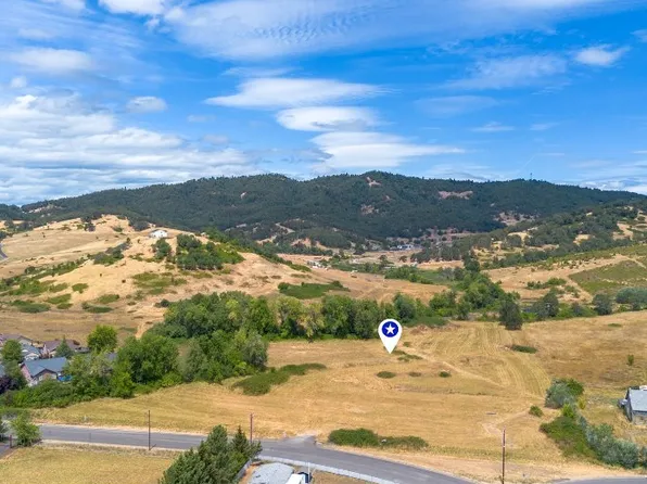 0 Lookingglass Rd, Roseburg, OR 97471