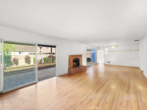 1910 N Greenbrier St, Santa Ana, CA 92706