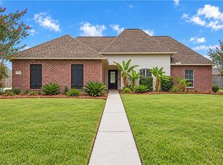 13813 Timberlake Dr, Denham Springs, LA 70726