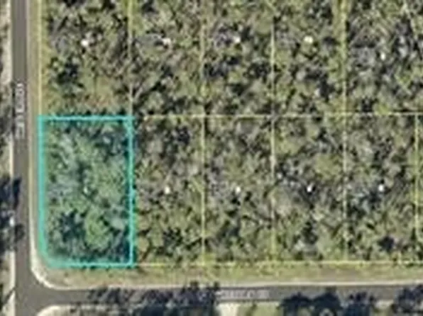 188 Victory Ct, Lehigh Acres, FL 33972