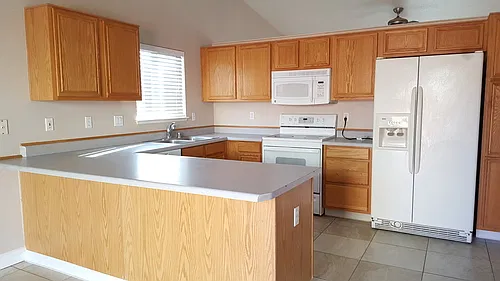 3BR House in Woodland Village Available Now! at Woodland Village — Photo 3