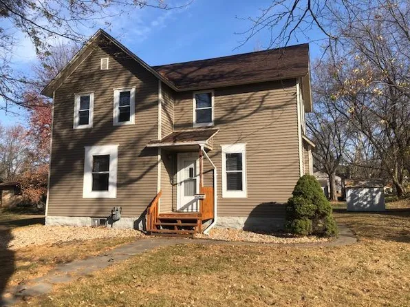 618 2nd St NW, Waseca, MN 56093