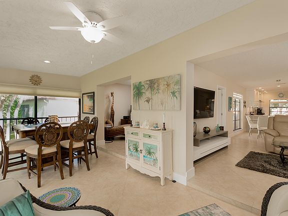 4th image of 21703 Tall Palm Circle #5-D