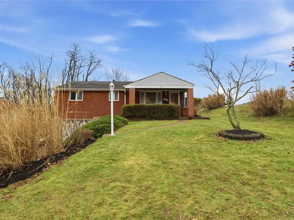 3464 Pleasantvue Dr, Pittsburgh, PA 15227