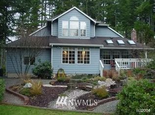 850 Country Club Dr E, Union, WA