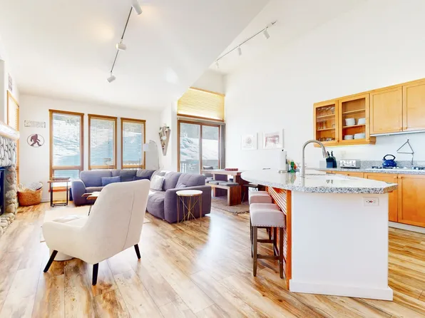 (undisclosed Address), Mammoth Lakes, CA 93546