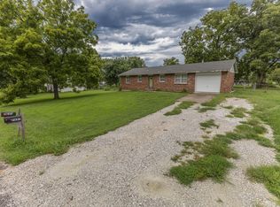 7681 E Parklane Dr, Columbia, MO 65201