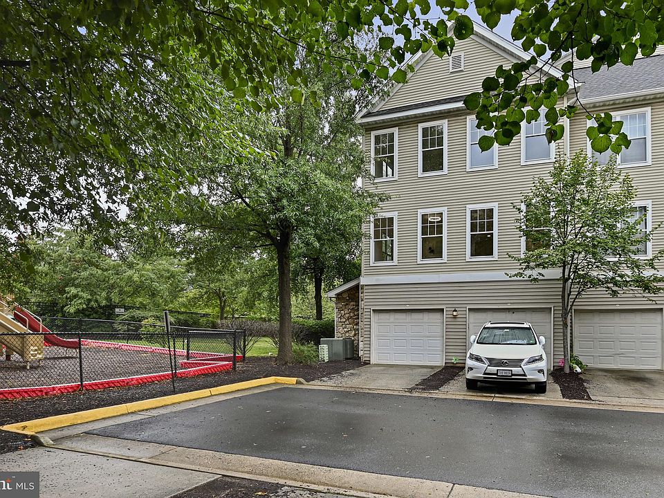 1st image of 13371 Connor Dr #T
