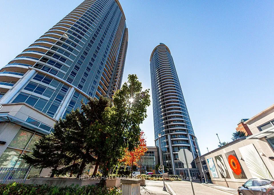 125 Village Green Sq #2709