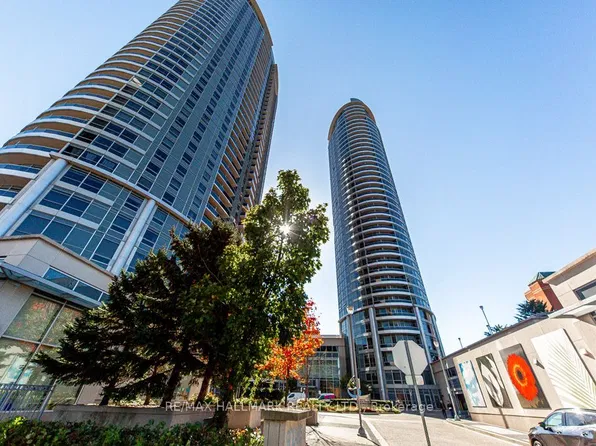 125 Village Green Sq, Toronto, ON
