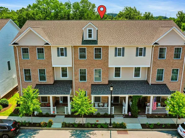 30 Allegheny Ave, Oakmont, PA 15139