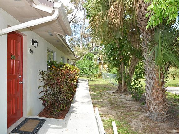 2nd image of 844 16th Pl