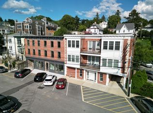 12 N Astor St APT A, Irvington, NY 10533