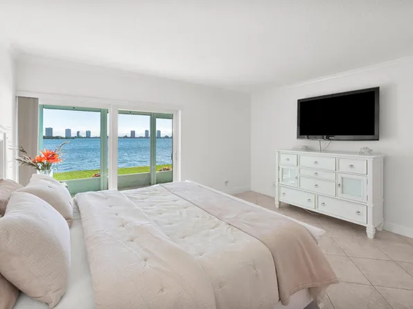 100 Wettaw Lane #9, North Palm Beach, FL 33408