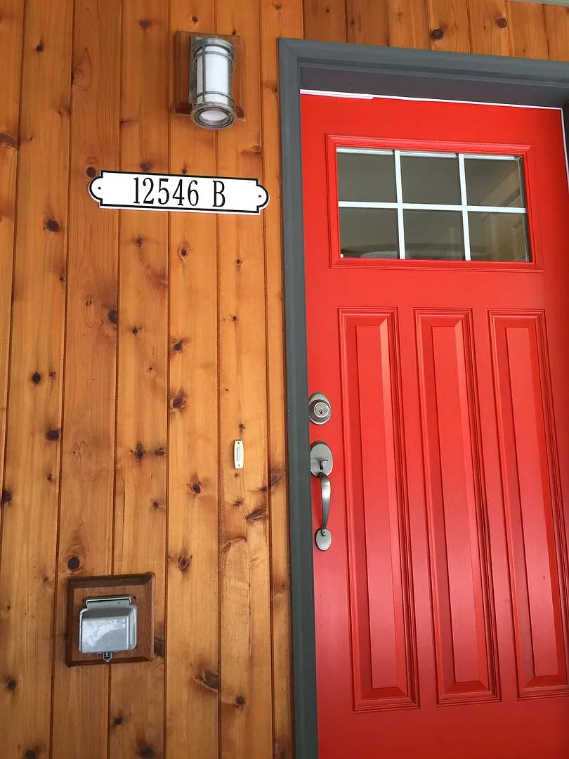 Nice 2-bed, 2.5-bath townhouse in Seattle for rent! — Photo 4