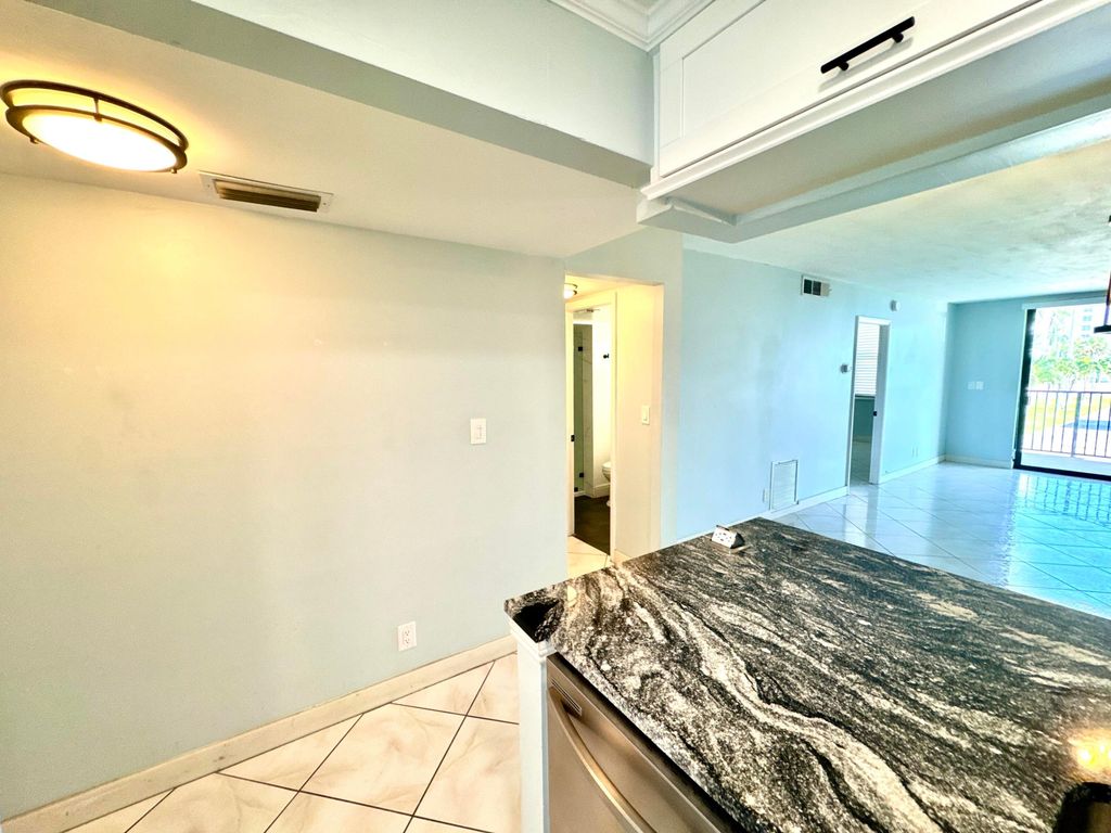 801 N OCEAN Boulevard #202, photo 6