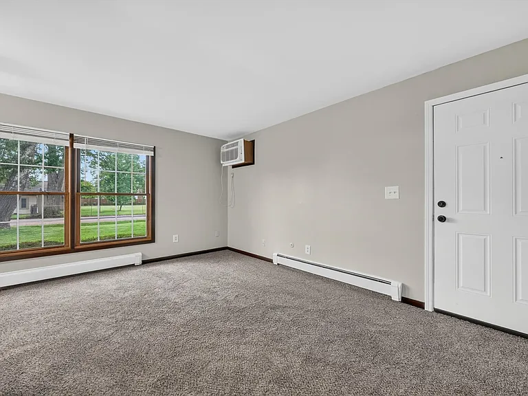 39543 Muffatt St #39543 — Photo 9