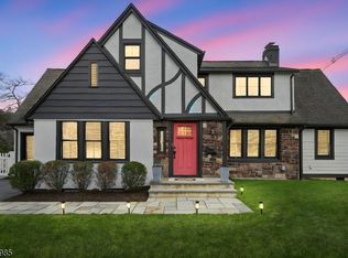 152 Loantaka Way, Madison, NJ 07940