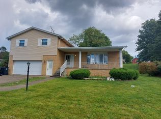 4502 Fairway Dr, Steubenville, OH 43953