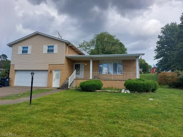 4502 Fairway Dr, Steubenville, OH 43953