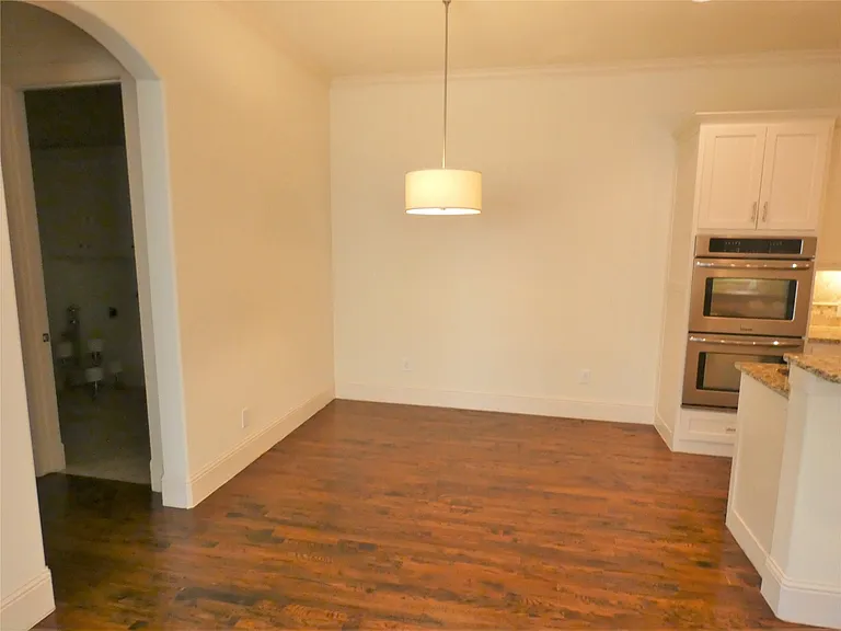 Breakfast Area off the Kitchen