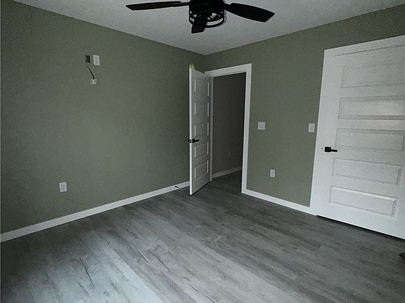 3rd image of 5700 Country Aire Loop