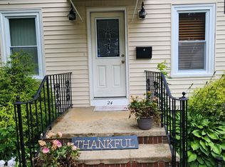 24 Elmhurst Ave FLOOR 2, Cranston, RI 02920