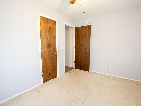 4th image of 116 N Pine Ct