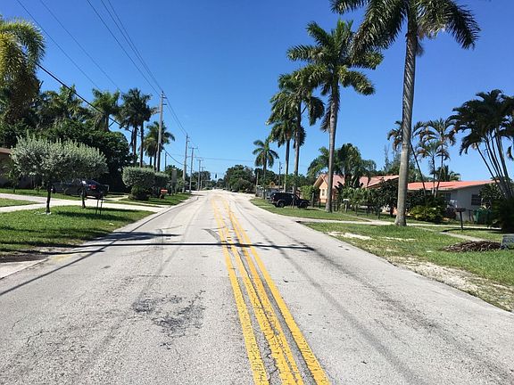 4th image of 2011 NW 175th St