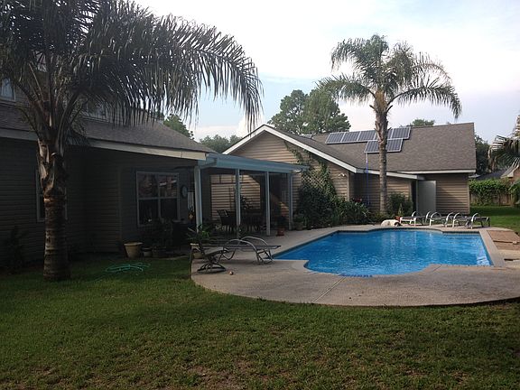 5th image of 104 Rose Manor Ct