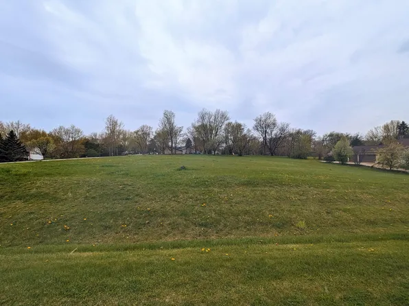 663 Southgate Dr, Davis, IL 61019